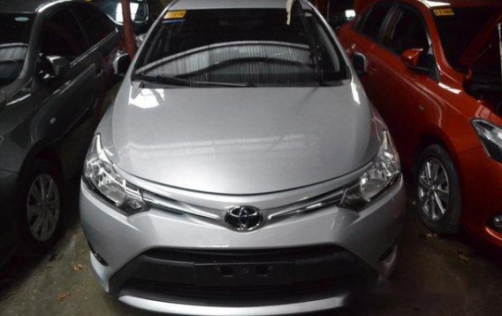 Selling Silver Toyota Vios 2017 Automatic Gasoline at 1900 km-1