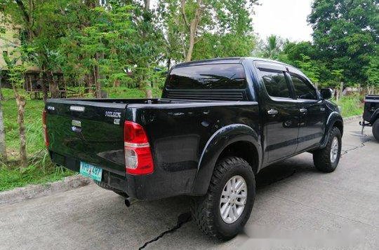 Sell Black 2013 Toyota Hilux at 10000 km in Cebu City-5