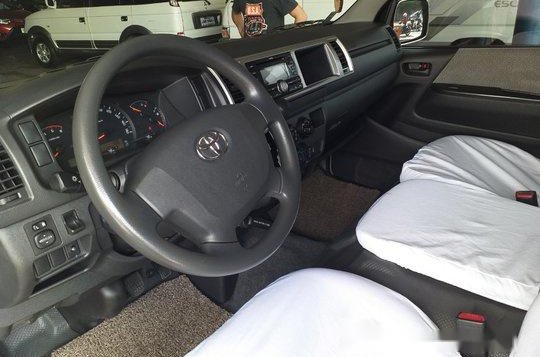 Selling White Toyota Hiace 2015 Automatic Diesel in Marikina-7