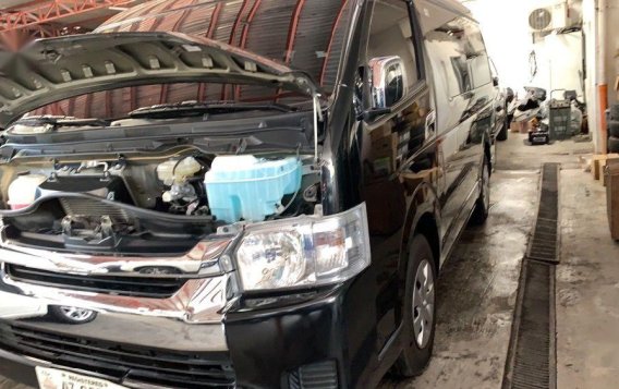 Black Toyota Hiace 2018 at 6000 km for sale-2