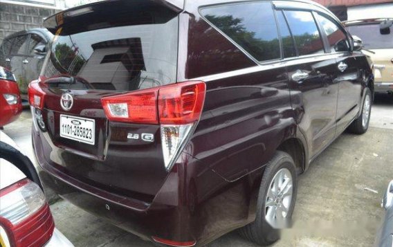 Sell Red 2017 Toyota Innova Manual Diesel at 10000 km-3