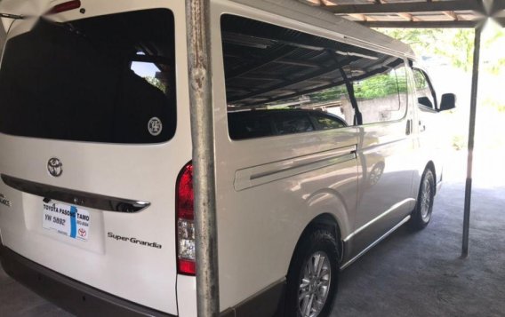 Selling Toyota Hiace 2017 Automatic Diesel in San Fernando-3