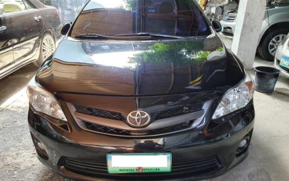 Selling 2nd Hand Toyota Corolla Altis 2013 in Makati