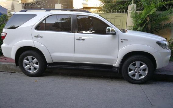 Selling 2nd Hand Toyota Fortuner 2009 in Manila-4