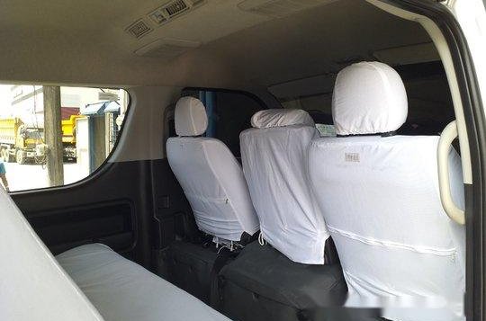 Selling White Toyota Hiace 2015 Automatic Diesel in Marikina-5