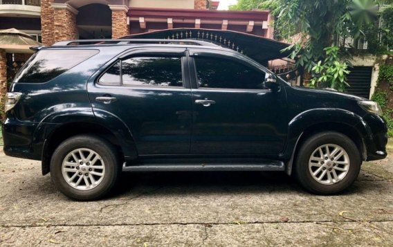 Toyota Fortuner 2013 Automatic Diesel for sale in Quezon City-1