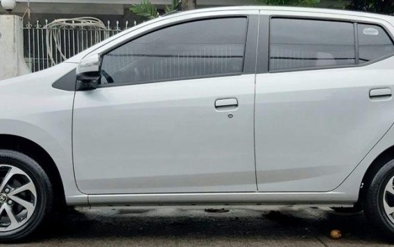 Selling Toyota Wigo 2018 Manual Gasoline in Quezon City-4