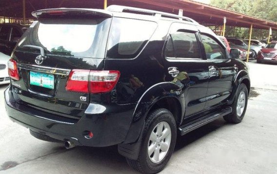 Sell Black 2010 Toyota Fortuner at 62000 km in Pasig-2