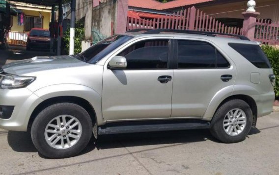 Selling 2nd Hand Toyota Fortuner 2013 at 60000 km in Bauan-2