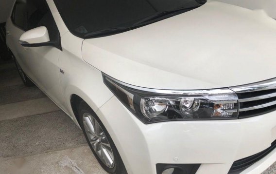 2nd Hand Toyota Corolla Altis 2015 Automatic Gasoline for sale in Marikina-3