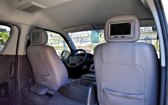 Sell 2nd Hand 2014 Toyota Hiace at 40000 km in Lemery-9