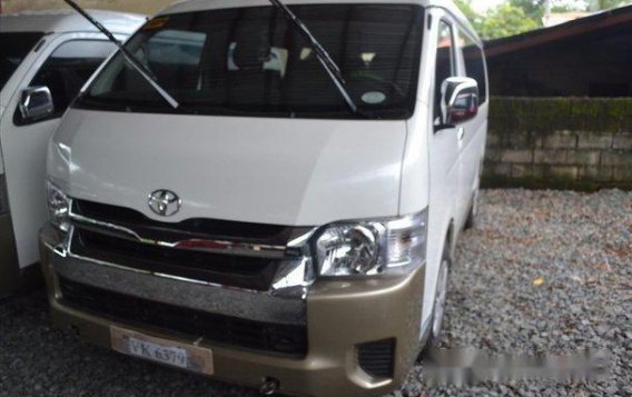 White Toyota Hiace 2017 for sale in Manila-2