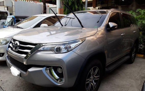 Selling 2nd Hand Toyota Fortuner 2017 in Manila-4