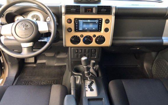 2nd Hand Toyota Fj Cruiser 2019 for sale in Pasig-11