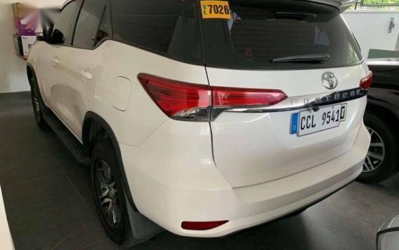 White Toyota Fortuner 2017 SUV at Automatic Diesel for sale in Quezon City-1