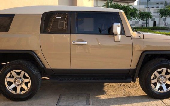 2nd Hand Toyota Fj Cruiser 2019 for sale in Pasig-3