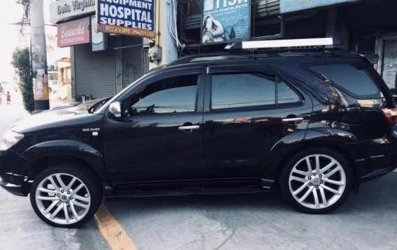 Selling Toyota Fortuner 2005 Automatic Diesel in Quezon City