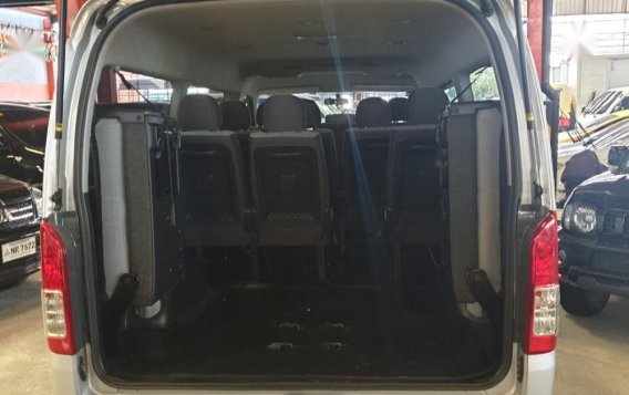 2nd Hand Toyota Hiace 2017 Automatic Diesel for sale in Quezon City-4