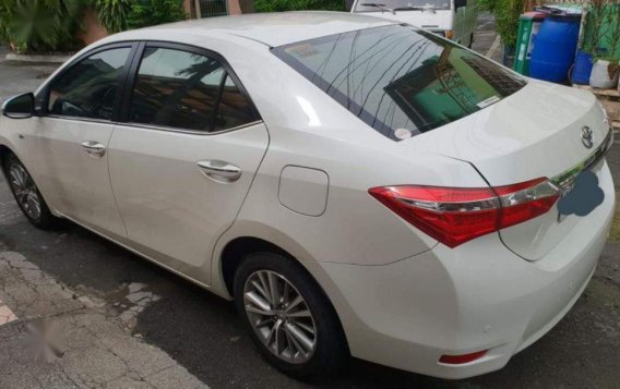 2nd Hand Toyota Altis 2013 for sale in Cainta-2