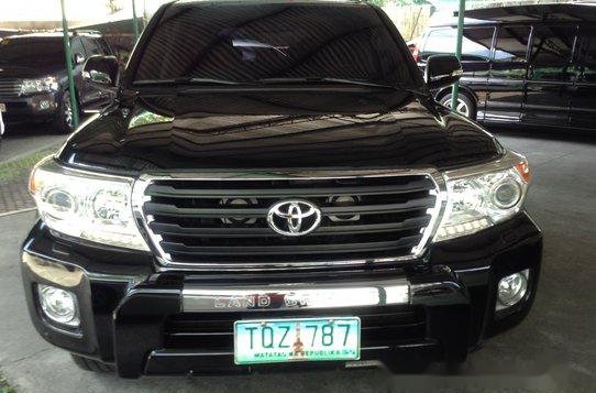 Selling Black Toyota Land Cruiser 2012 in Quezon City