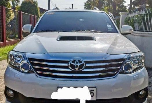 Sell 2nd Hand 2014 Toyota Fortuner Automatic Diesel at 76000 km in Pulilan