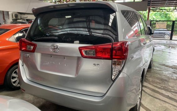 Silver Toyota Innova 2017 Manual Diesel for sale in Quezon City-2