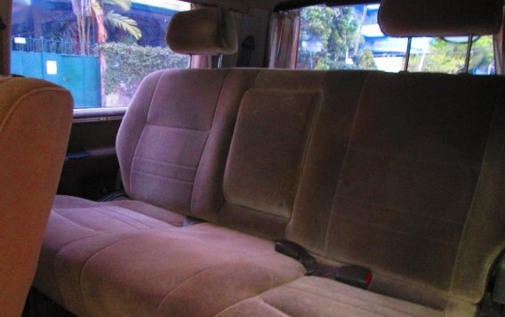 Selling 2nd Hand Toyota Hiace 1995 Automatic Diesel at 80000 km in Manila-7