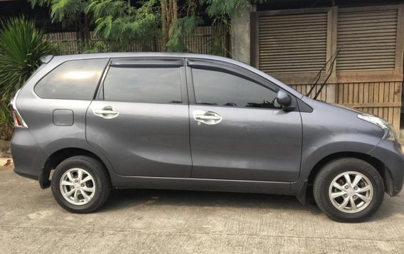 Sell 2nd Hand 2015 Toyota Avanza Automatic Gasoline at 28000 km in Malolos-2