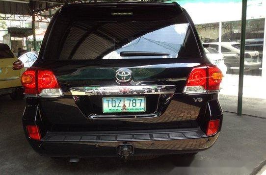 Selling Black Toyota Land Cruiser 2012 in Quezon City-3