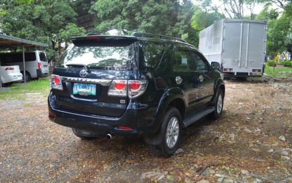 Sell 2nd Hand 2014 Toyota Fortuner at 50000 km in Quezon City-2