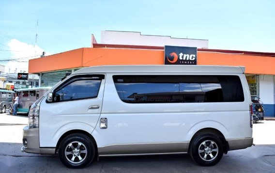 2nd Hand Toyota Hiace 2013 at 80000 km for sale-2