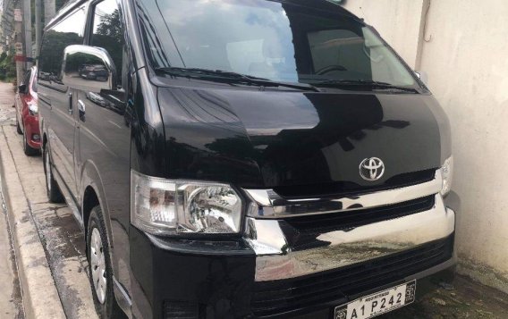 Selling 2nd Hand Toyota Hiace 2018 Manual Diesel at 6000 km in Quezon City-1