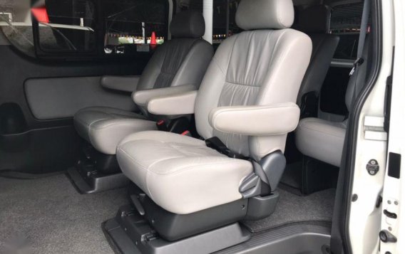 2nd Hand Toyota Hiace 2016 Automatic Diesel for sale in San Juan-5