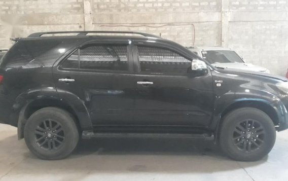 Sell 2nd Hand 2005 Toyota Fortuner at 121000 km in Pasig-1