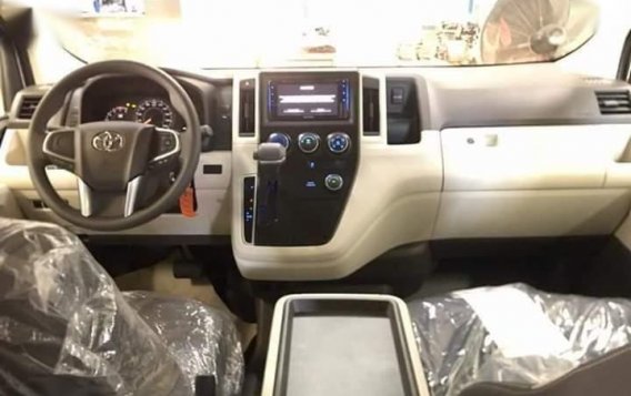Selling Brand New Toyota Hiace 2019 in Rosario-7