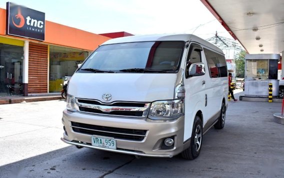 2nd Hand Toyota Hiace 2013 at 80000 km for sale