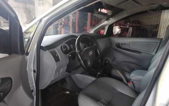 Toyota Innova 2011 for sale in Manual-7