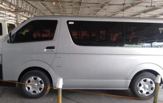 Sell 2nd Hand 2016 Toyota Hiace Manual Diesel at 20000 km in Pasay-1