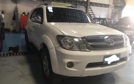 Selling 2nd Hand Toyota Fortuner 2007 at 90000 km in Mandaue-1