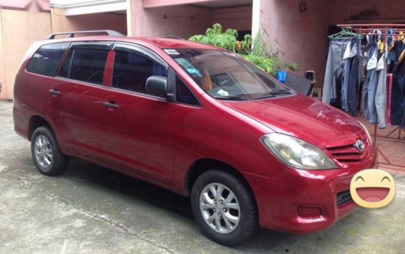 Selling 2nd Hand Toyota Innova 2009 in Quezon City-2