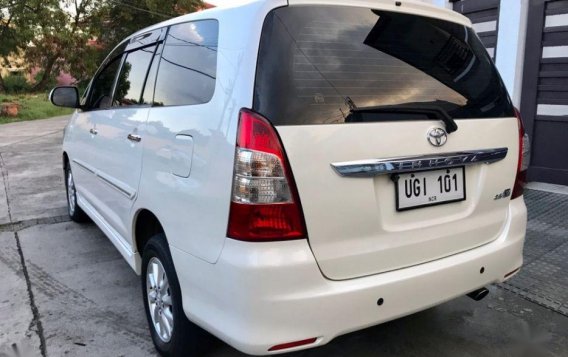 Selling 2nd Hand Toyota Innova 2013 Automatic Diesel at 50000 km in Parañaque-2
