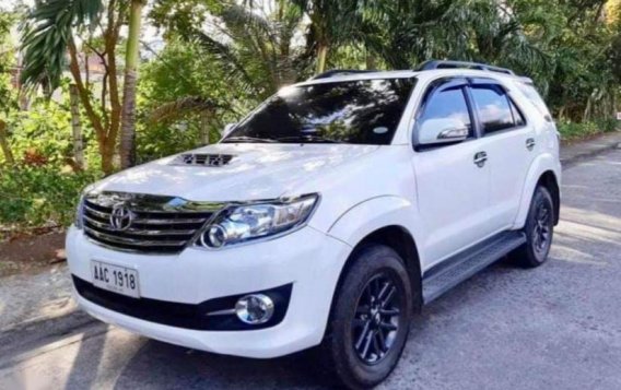 Toyota Fortuner 2015 Manual Gasoline for sale in Lucena-3