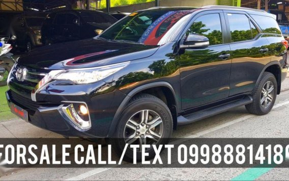 Toyota Fortuner 2017 Manual Diesel for sale in Quezon City-3