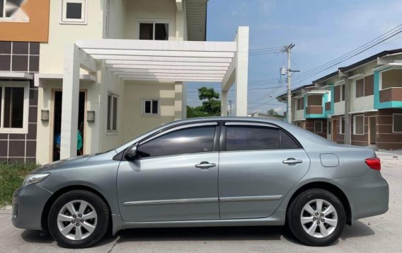 Selling 2nd Hand Toyota Altis 2012 in Tarlac City-3