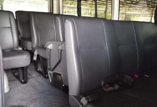 Sell 2nd Hand 2016 Toyota Hiace Manual Diesel at 20000 km in Pasay-7