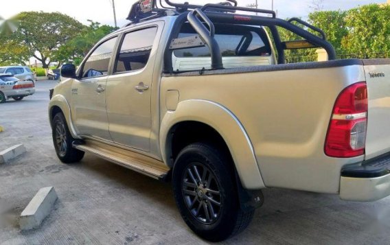 Toyota Hilux 2005 Automatic Diesel for sale in Parañaque-3