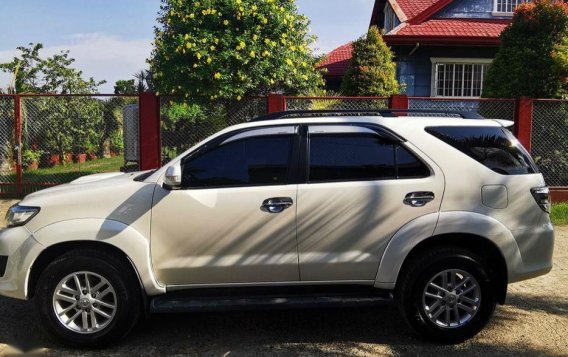 Sell 2nd Hand 2014 Toyota Fortuner Automatic Diesel at 76000 km in Pulilan-5