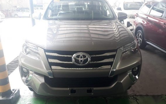 Selling Toyota Fortuner 2019 Manual Gasoline in Pasig-4