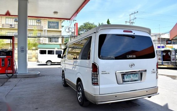 2nd Hand Toyota Hiace 2013 at 80000 km for sale-5