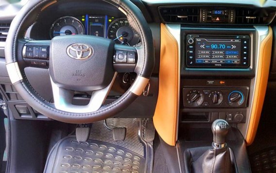 Toyota Fortuner 2017 Manual Diesel for sale in Quezon City-6